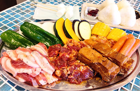 湖畔バーベキュー